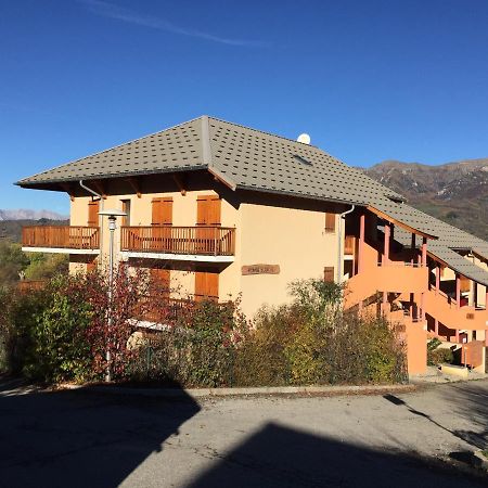 Appartement Offrant Une Magnifique Vue Des Montagnes Saint-Leger-les-Melezes Exteriér fotografie